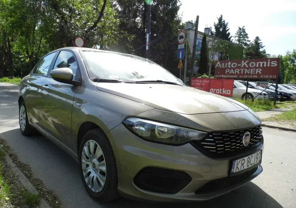 fiat łódzkie Fiat Tipo cena 34900 przebieg: 165000, rok produkcji 2018 z Łódź